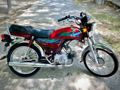 Honda CD70 2018 Model.