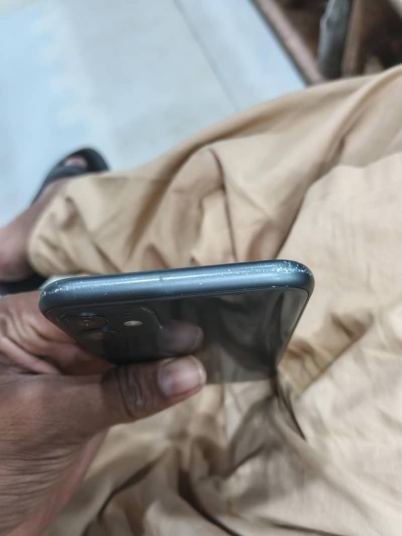 Apple iPhone 11 2