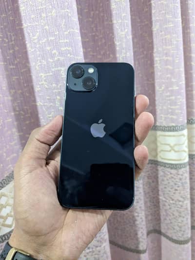 Apple iPhone 13