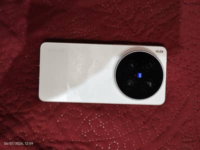 Vivo X300 Ultra (512 GB) White