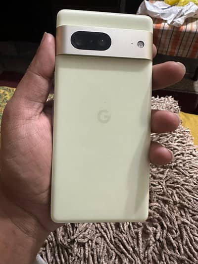 Google pixel 7 like brand new