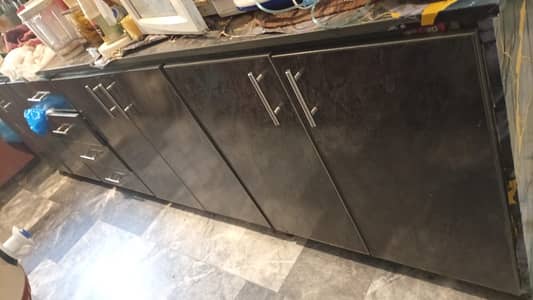 Kitchen Cabinets, Movable easily