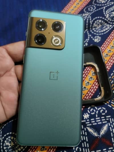 One Plus 10 Pro