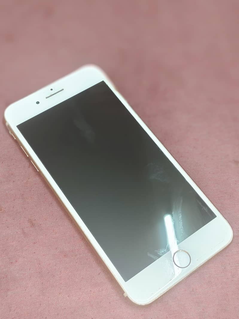Apple iPhone 8 Plus 1