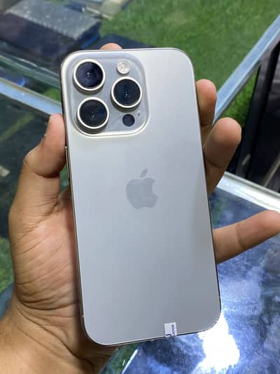 Apple iPhone 15 Pro