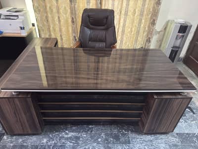 Executive Office Desk / Manager Table with Side Storage