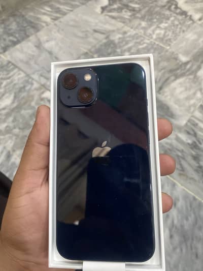 i phone 13 non ptq jv with box cable 10/10 balck clour battery 95%