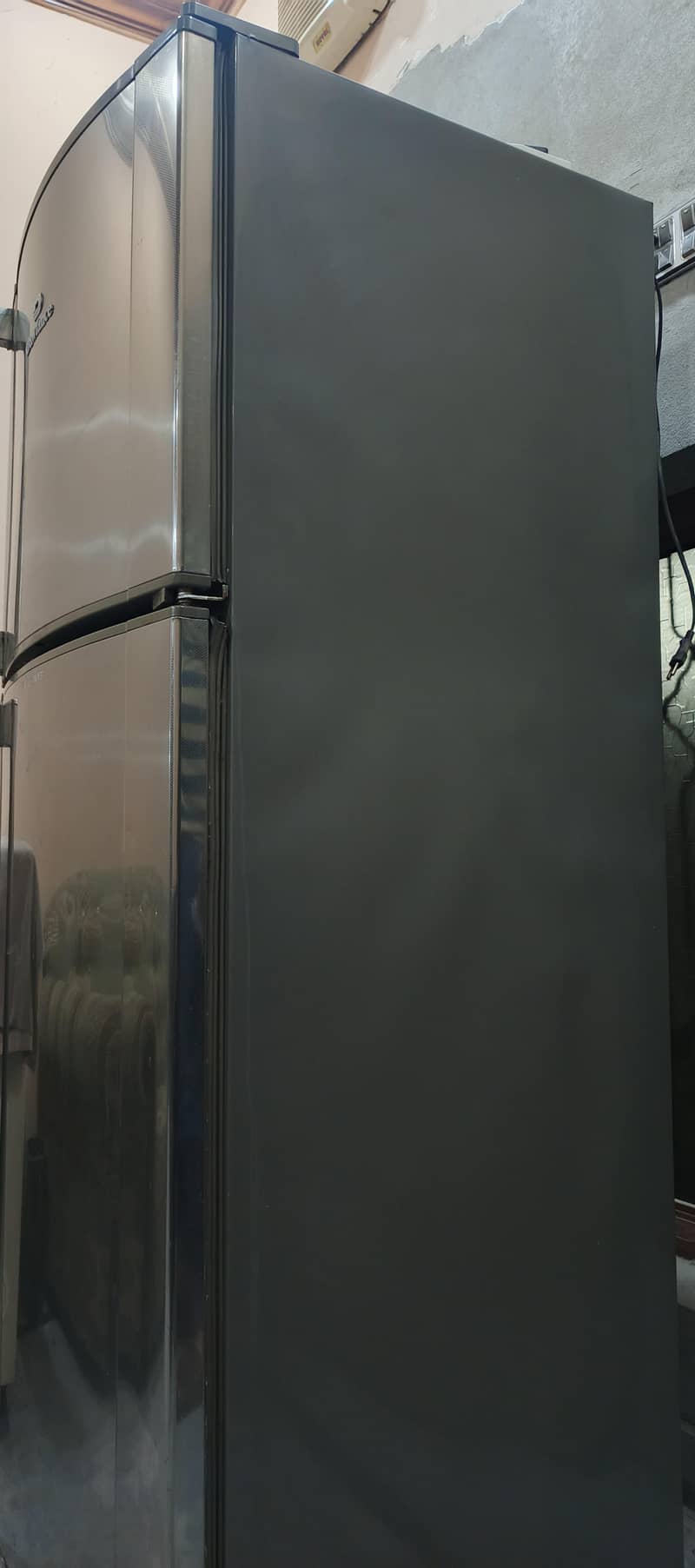Refrigerator 1