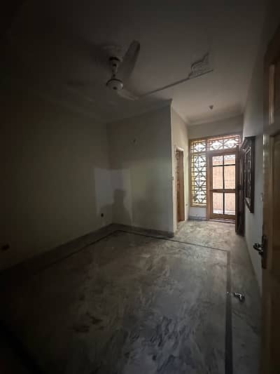 7 Marla Basment+Ground Floor for Rent in i-14 Ideal Location | Demand: 75000