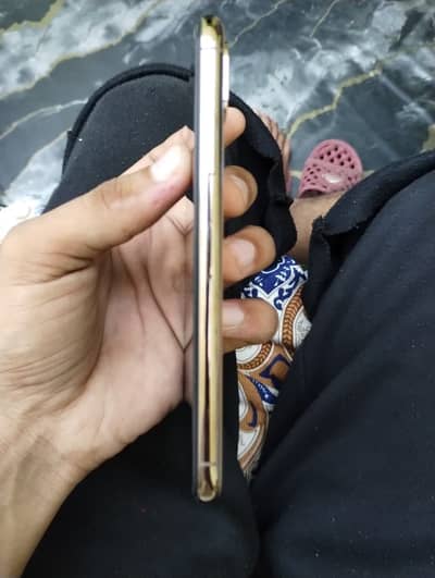 Apple iPhone XS