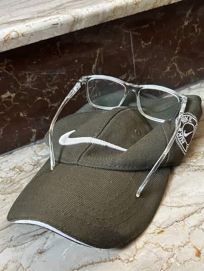 Anti-blue light glasses and cap
