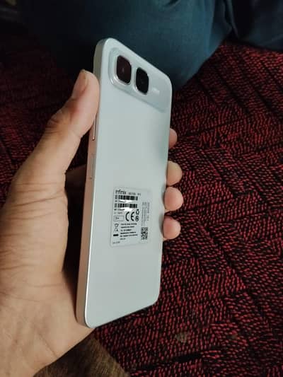Infinix smart 10 plus 4/128 box  charger 10/10 condition 10 mnth wrnty