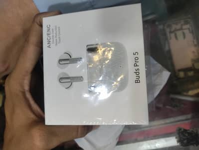 pro 5 airpods