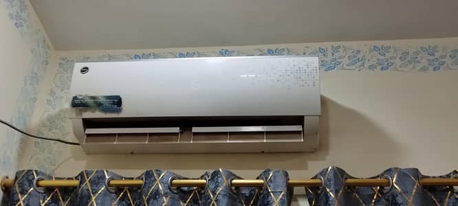 Ac on hai gass bhi hai 03402304323