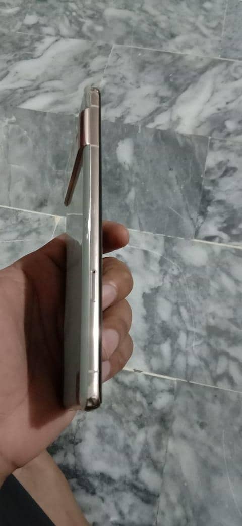 Google Pixel 7 Pro 4