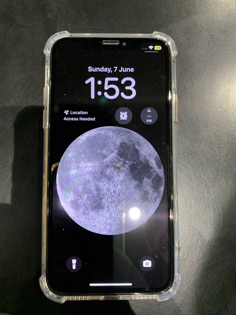 Apple iPhone XS 1