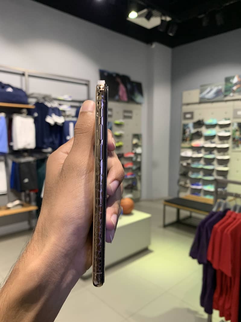 Apple iPhone XS 2