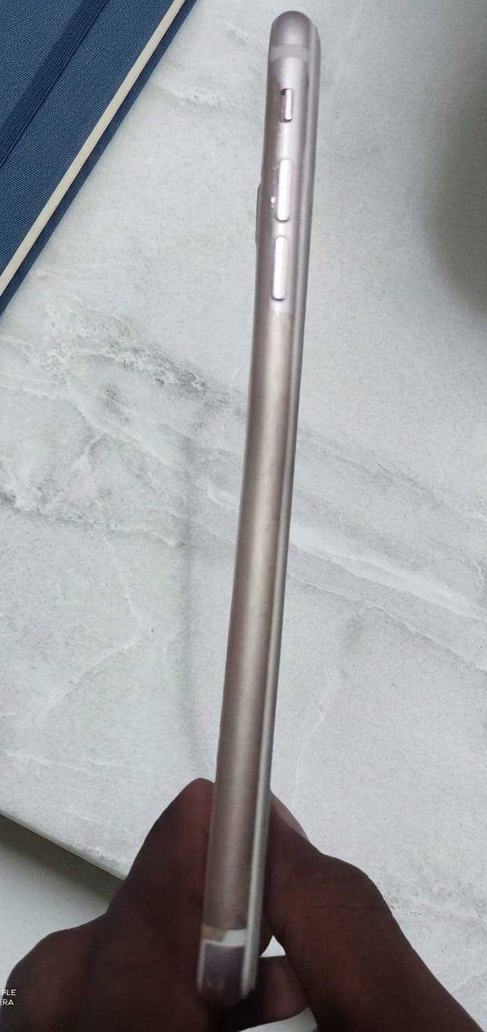 Apple iPhone 7 Plus 3