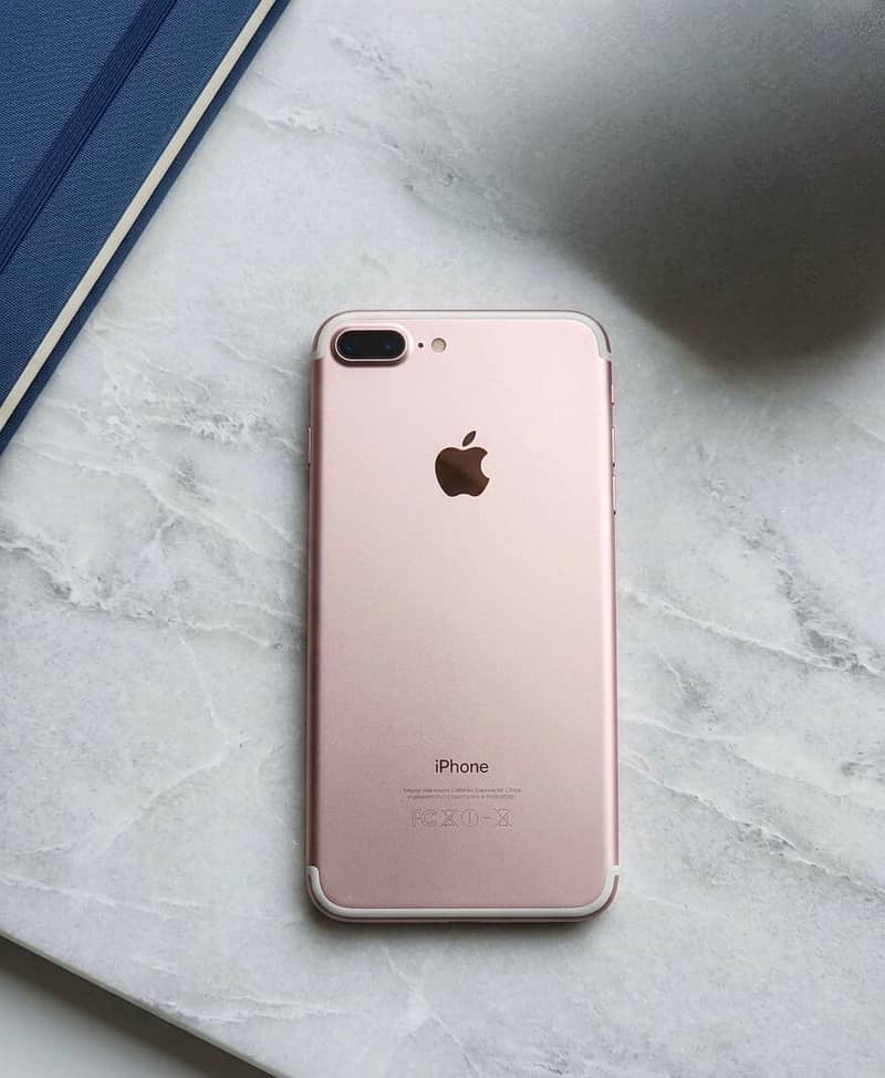 Apple iPhone 7 Plus 1
