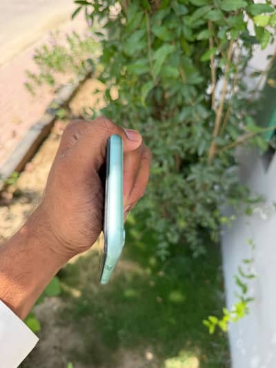 Iphone 11 pta approved 64 gb battery 100