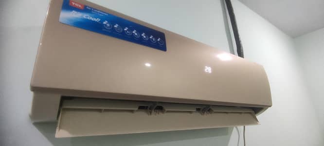 TCL DC invrter Ac 1.5 Ton Gold Clr good conditio No repair