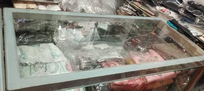 2 shop glass counter