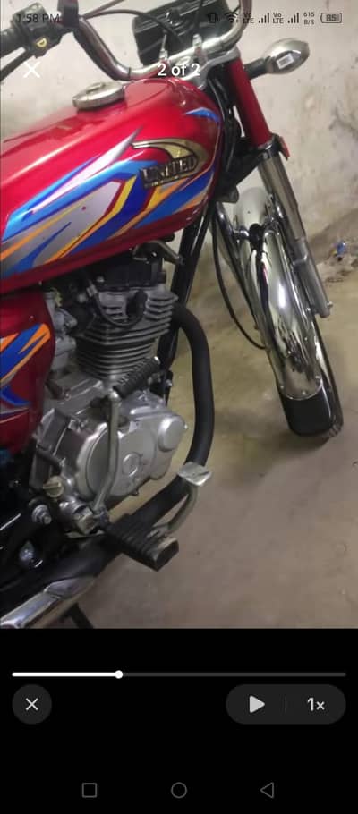 united 125