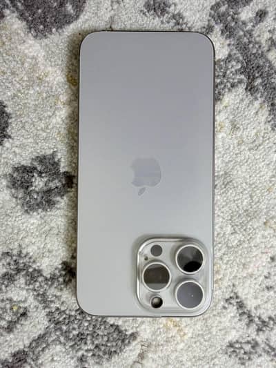 Apple iPhone 15 Pro Max Non pta 256 gb 98 percent battery