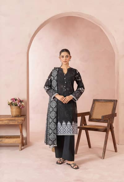 3 Piece Lawn Stitched