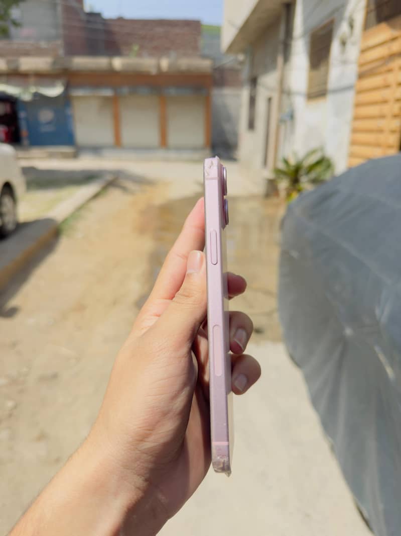 Apple iPhone 15 plus 1