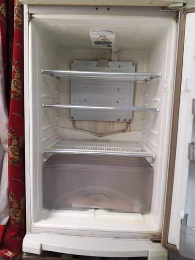excellent condition refrigerator for sale