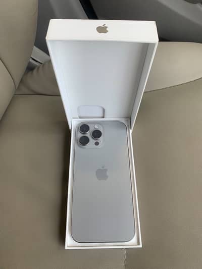 Apple iPhone 16 Pro Max