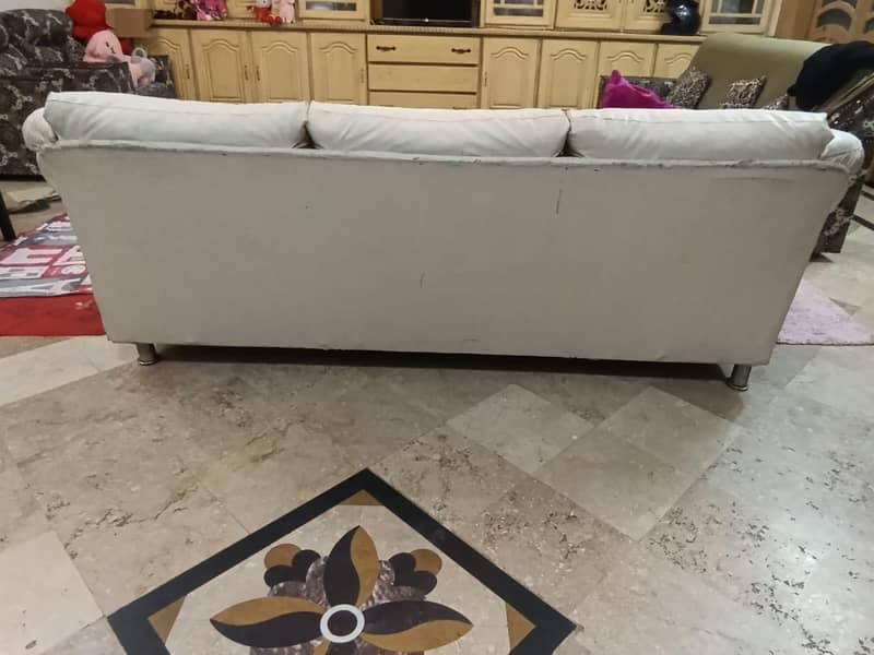 Sofa Set Good Condition 3