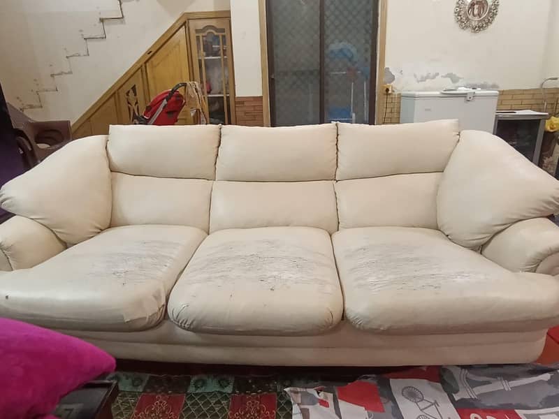 Sofa Set Good Condition 4