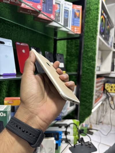 Iphone 7 plus 128 Gb pta Approved