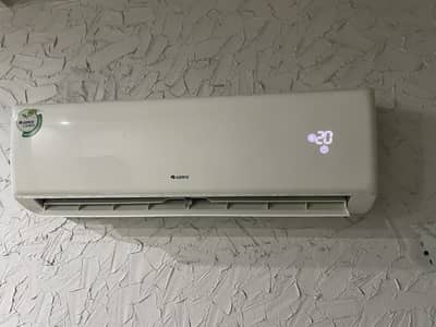 Gree AC 1 Ton non inverter