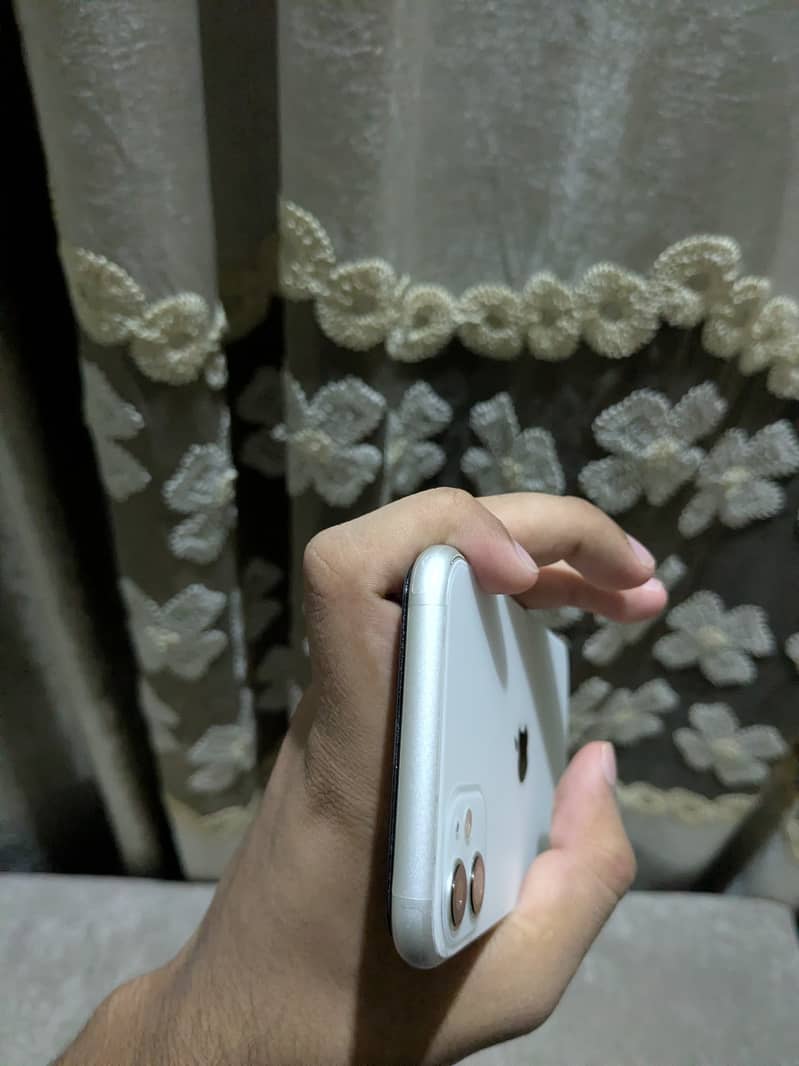 IPhone 11 8