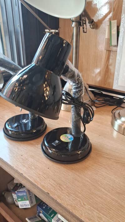 mini desk lamp, study lamp, flexible table lamp, compact reading lamp