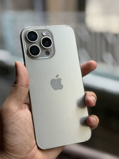 Apple iPhone 15 Pro Max