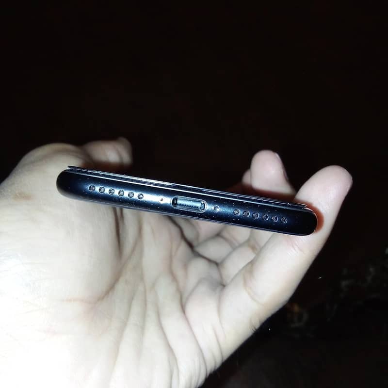 Apple iPhone SE 6