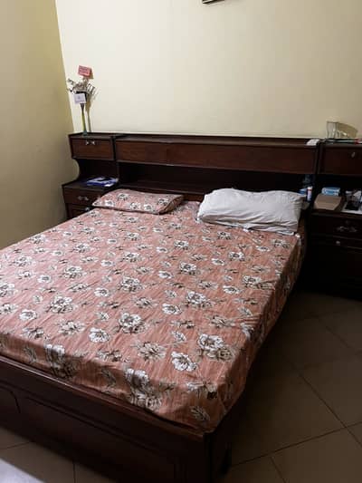 Double Bed set with dressing table