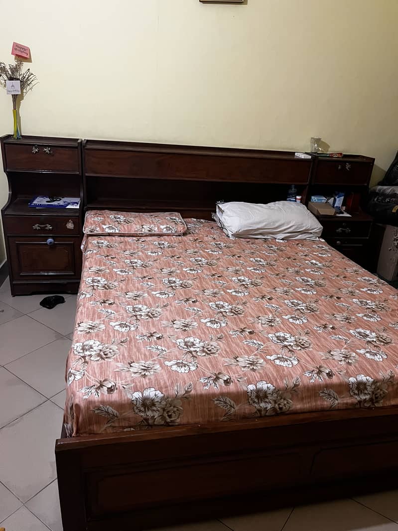 Double Bed set with dressing table 1