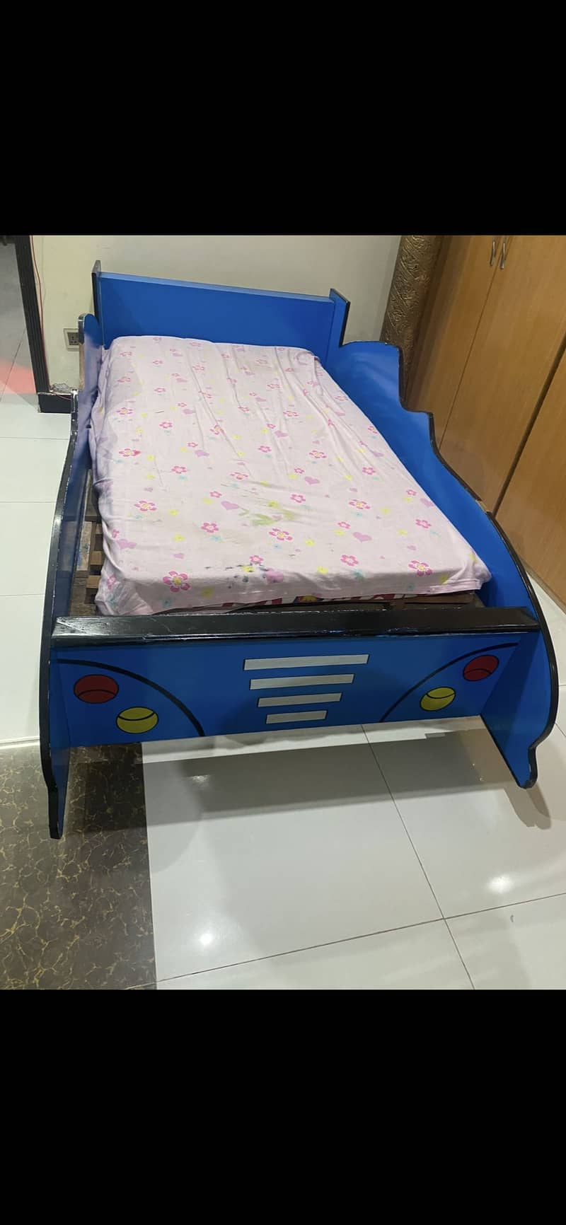 Car bed 0