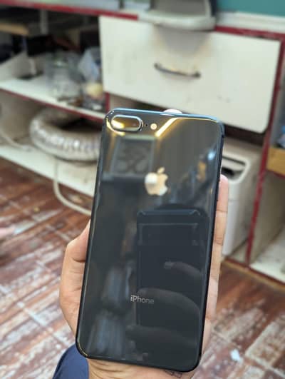 Apple iPhone 8 Plus