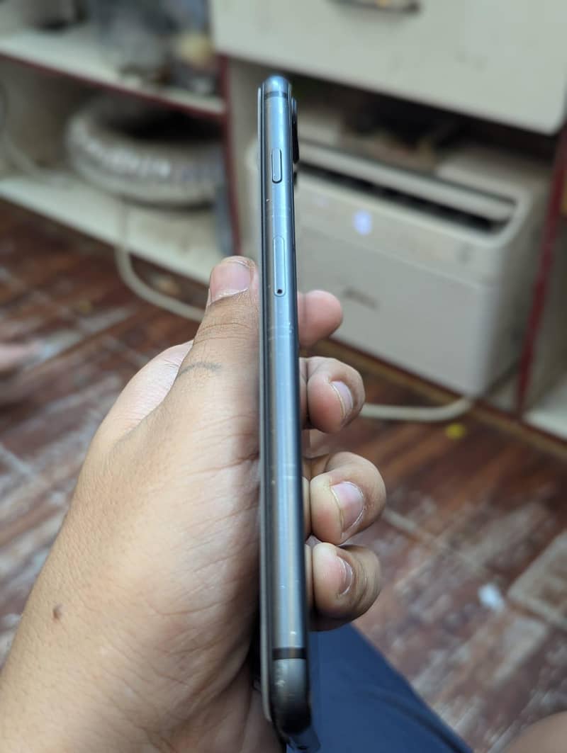 Apple iPhone 8 Plus 2