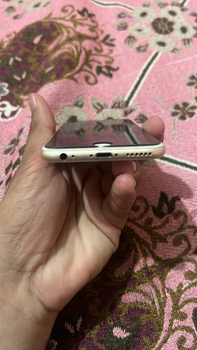 Apple iPhone 6S