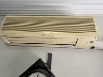 Mitsubishi 1 Ton AC Excellent condition