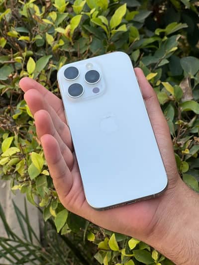 16 pro jv 90 health only phone 10/10 condition