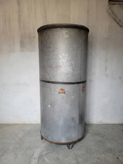 Used Grain Storage Tank (Padola / Gandum Drum) For Urgent Sale