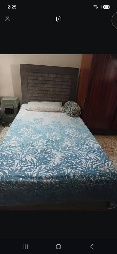 Single bed
